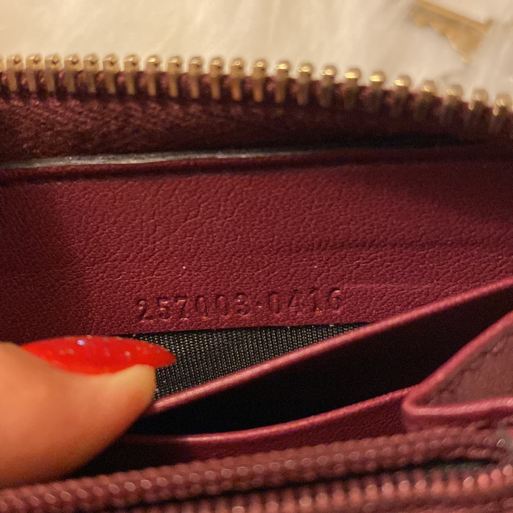 Authentic Gucci Long Zipper Wallet - Picture 9 of 10